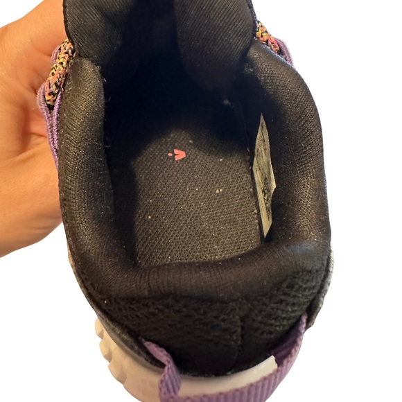 New Balance Kids Sneakers in Black and Purple - Picture 10 of 13